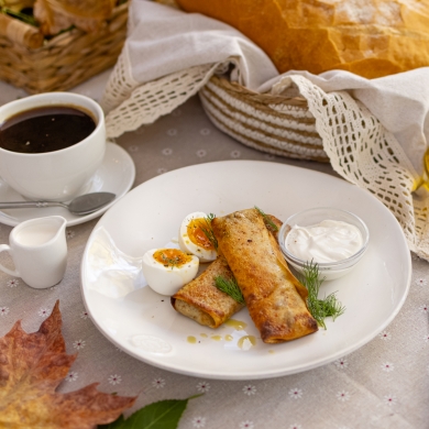Блины с мясом и яйцом