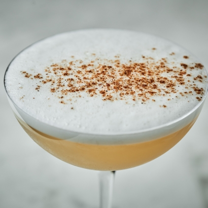 Коктейльный спешл от бренд-амбассадоров SIMPLE