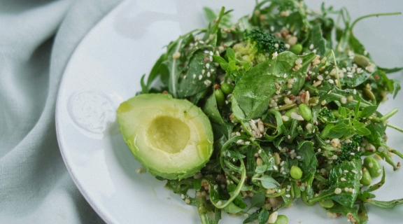 «Зеленые» завтраки в Сыроварне на Новой Риге