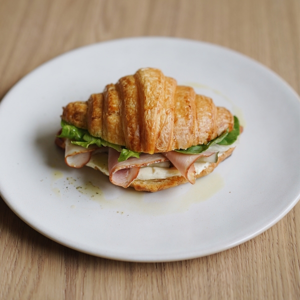 Круассан с тамбовским окороком