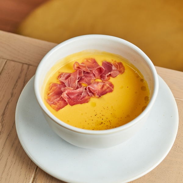 Сырный суп с хамоном