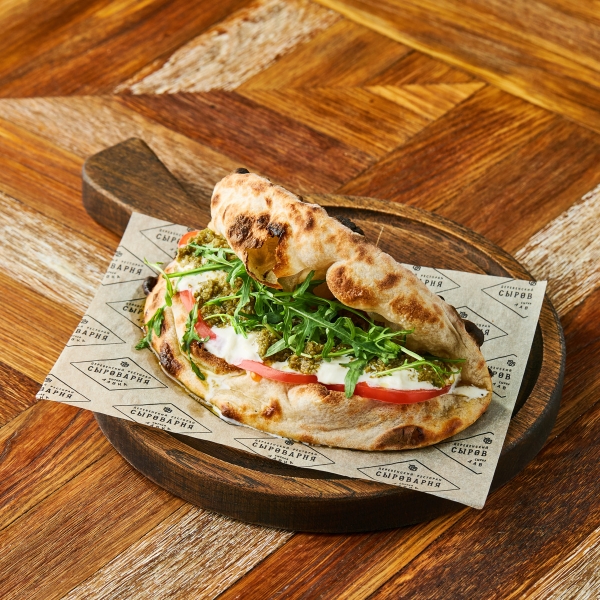 Паноццо с томатами