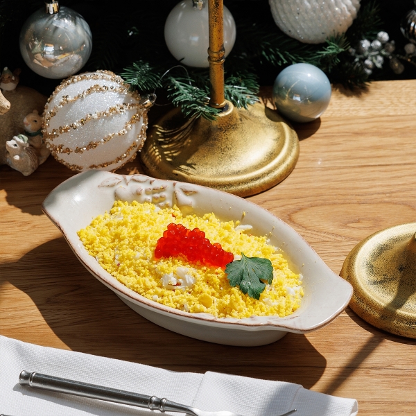 Мимоза с малосоленой неркой и красной икрой