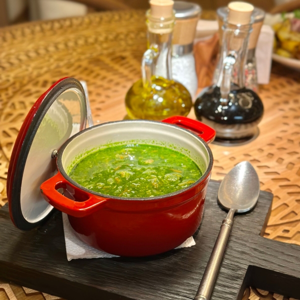 Щи зеленые с уткой