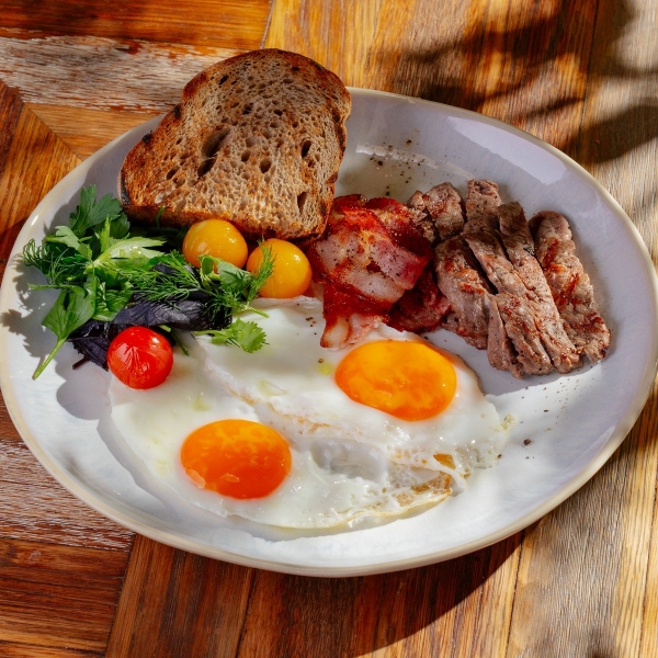 Большой мясной завтрак