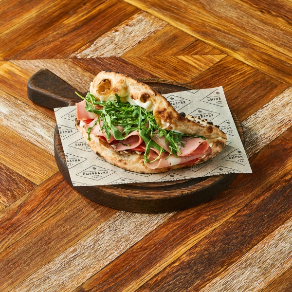 Паноццо с мортаделлой