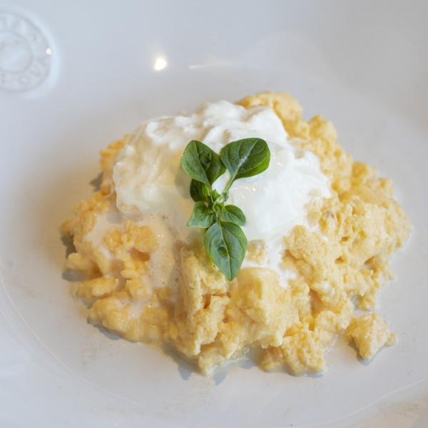 Скрэмбл со Страчателлой