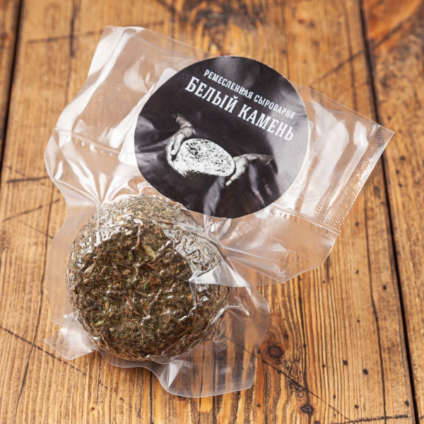 Белпер Кнолле с прованскими травы