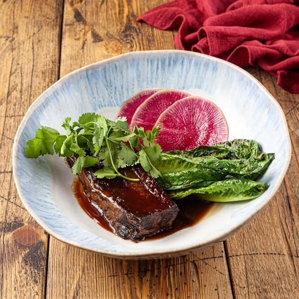 Говяжье ребро с арбузной редькой