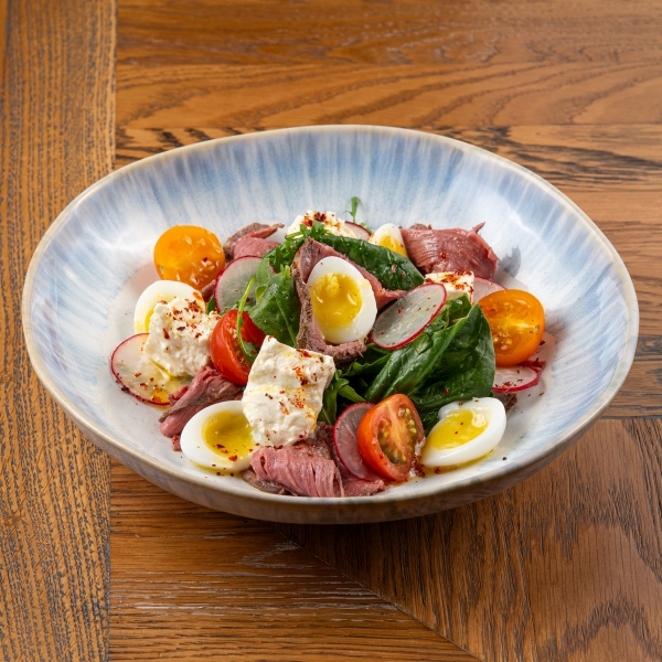 Салат с ростбифом и Страккино