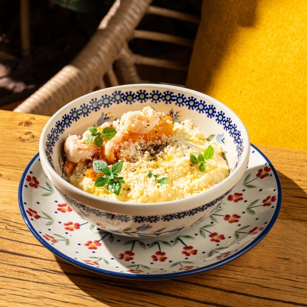 Кукурузная каша с креветками, тыквой и Пармезаном