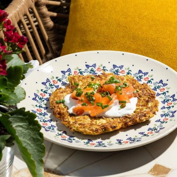 Драник из цукини с лососем и сметаной