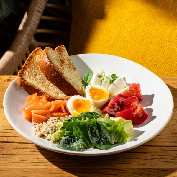 Фермерский завтрак с Моцареллой и лососем