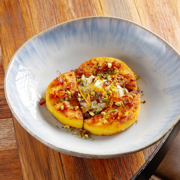 Полента с Рикоттой и финиками