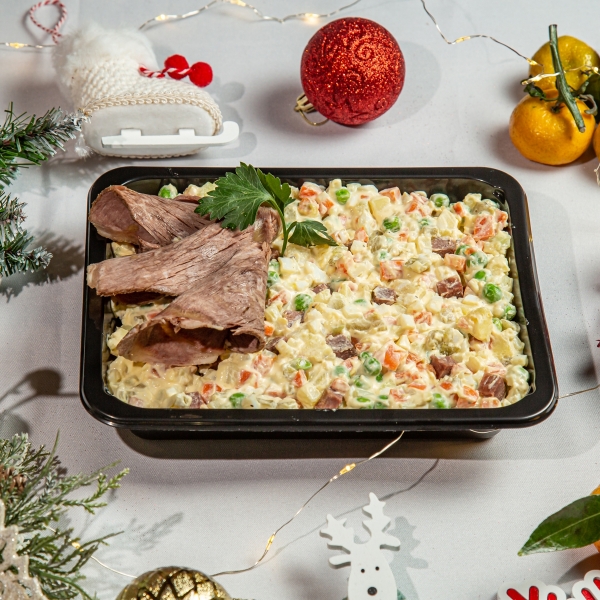 Оливье с томленой говядиной