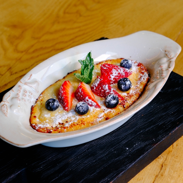 Творожная запеканка с ягодами