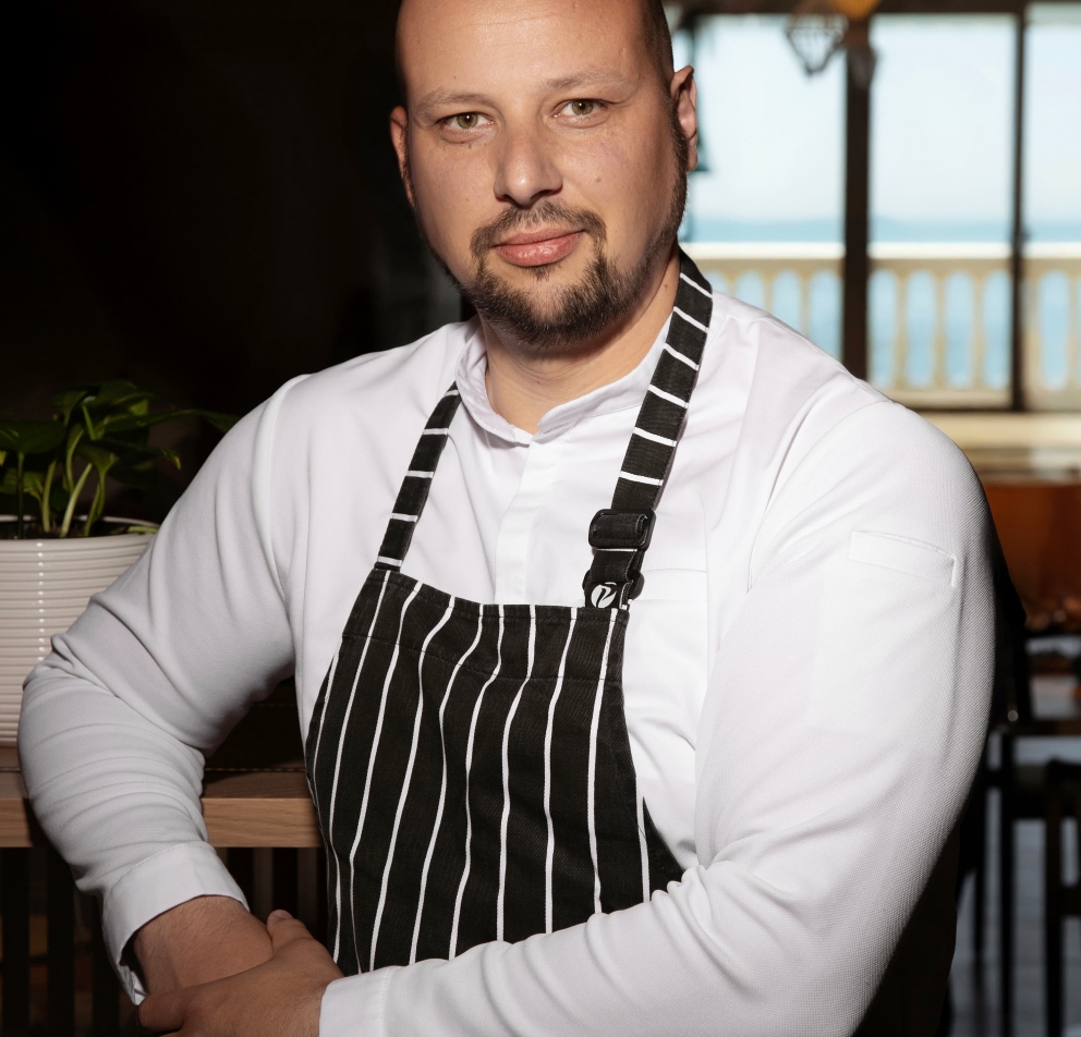 Евгений Новиков